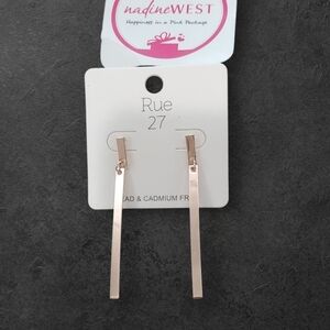 NWT Rose Gold Dangle Earrings